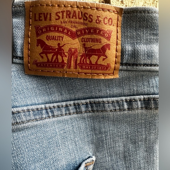 LEVI’S LADIES JEANS - Picture 13 of 14